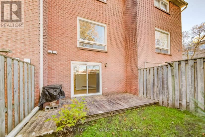 25 - 121 Morgan Avenue — photo 40 of 40