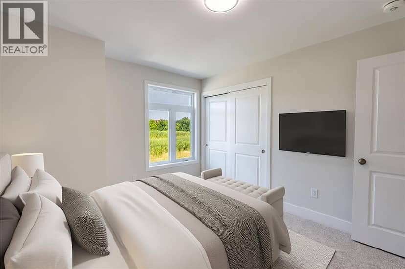 253 McTavish Street — photo 13 of 16