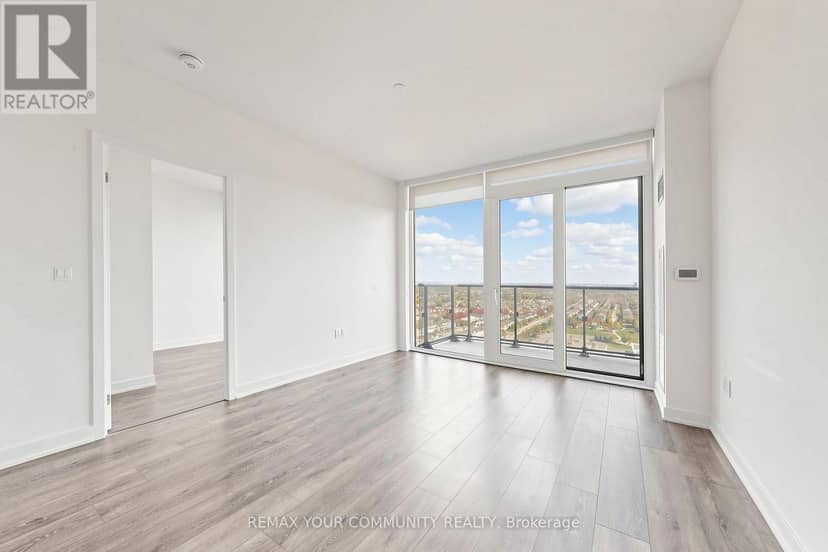 2106 - 105 Oneida Crescent, Richmond Hill, photo 2