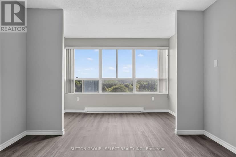 612 - 600 Grenfell Drive, London North, photo 7