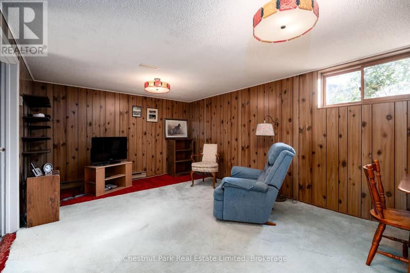 12 Spring Street — photo 16 of 30