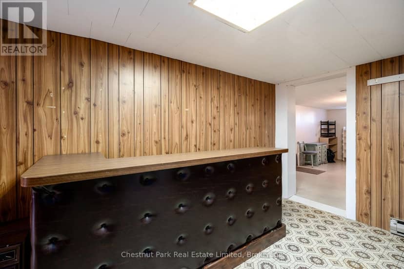 12 Spring Street — photo 18 of 30