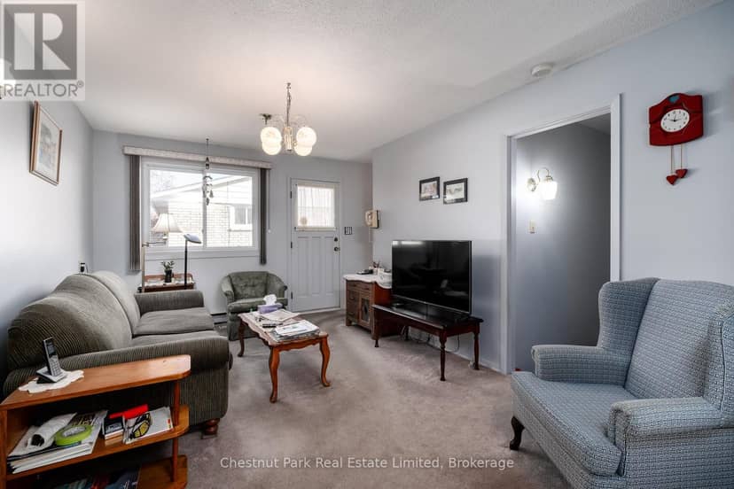 12 Spring Street — photo 6 of 30