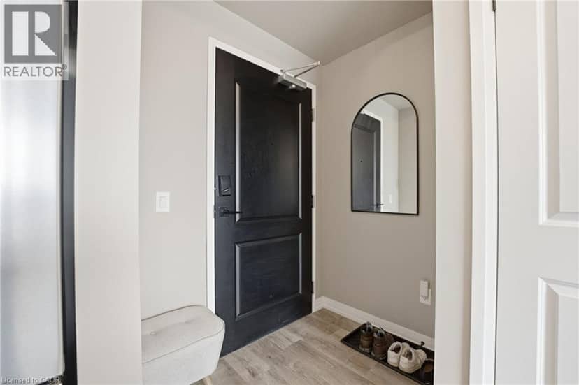 120 SPRINGVALLEY Crescent Unit# 203, Hamilton, photo 2
