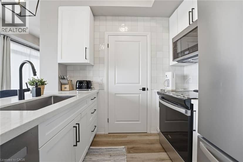 120 SPRINGVALLEY Crescent Unit# 203, Hamilton, photo 8