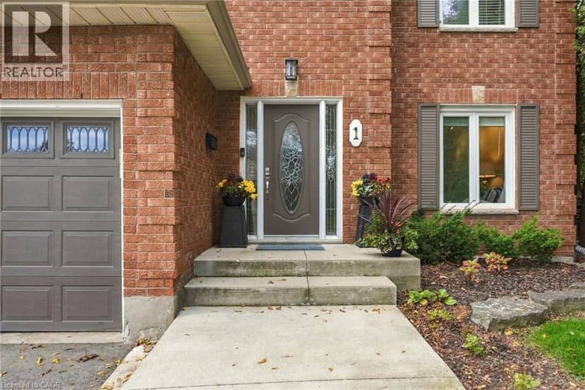1 FENTON Drive, Waterdown, photo 3
