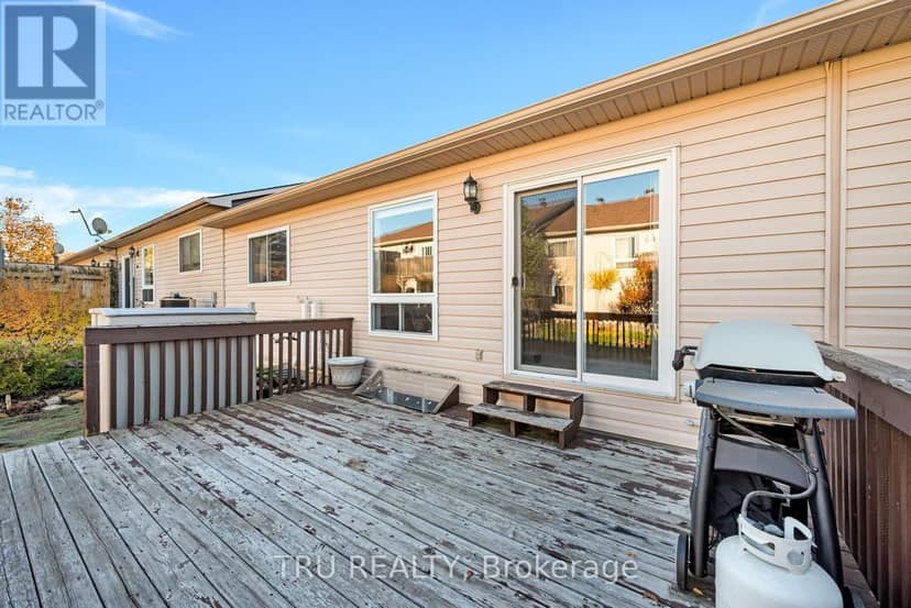 392 Jamieson Street — photo 36 of 38
