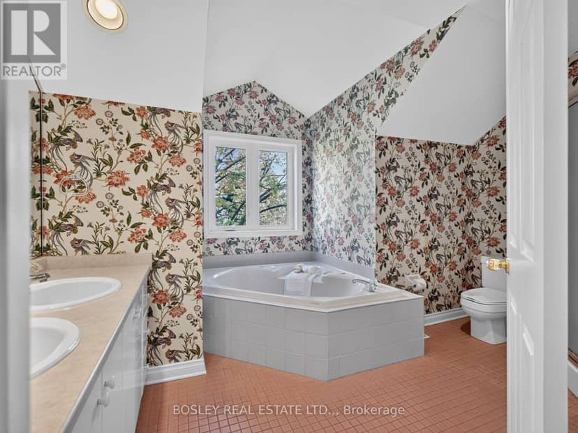 18 - 3 Lakeside Drive — photo 23 of 40