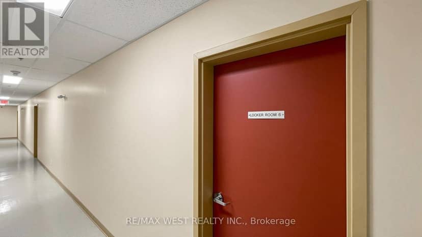 105 - 102 Aspen Springs Drive — photo 39 of 40