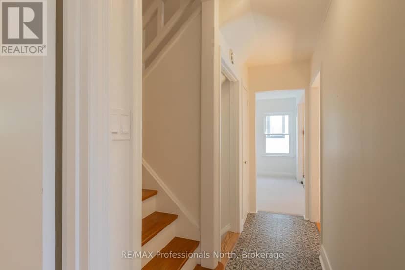 51 Gouldie Street — photo 34 of 40