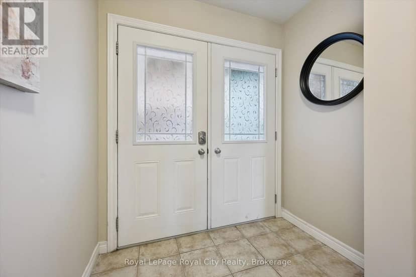 36 Oakes Crescent, Guelph, photo 4