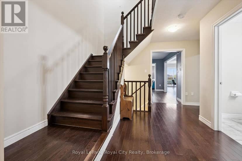 36 Oakes Crescent, Guelph, photo 5