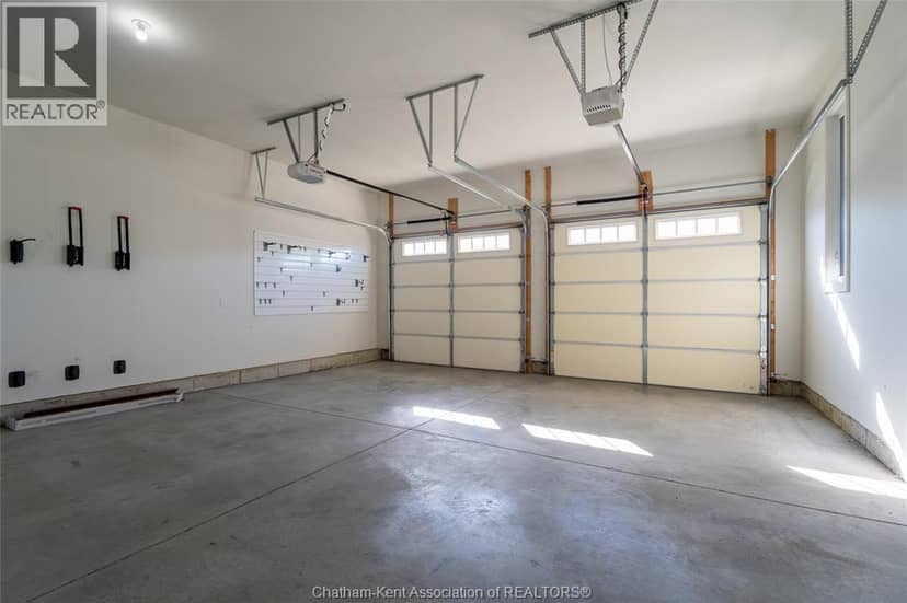 308 DAVIES STREET East — photo 40 of 40