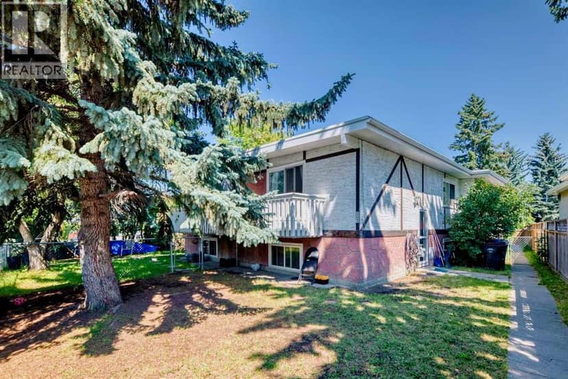 7726 & 7728 34 Avenue NW, Calgary, photo 5