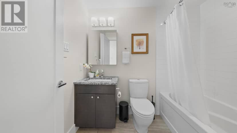 303 67 Kings Wharf Place — photo 17 of 40