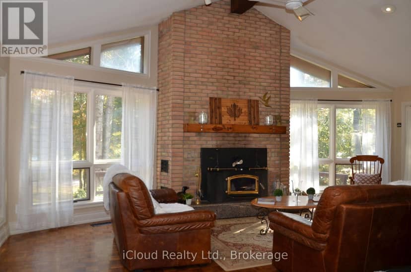 24 Montcalm Crescent, Tiny, photo 6