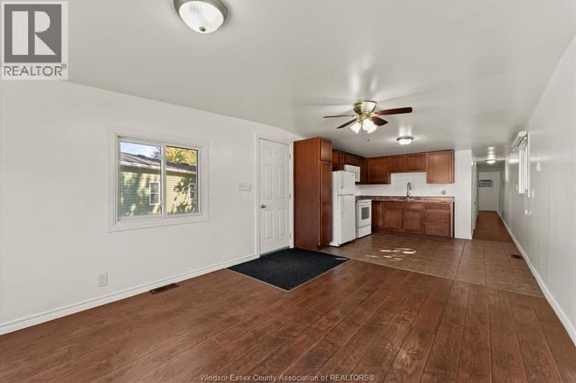 37 Maple Drive — photo 9 of 27