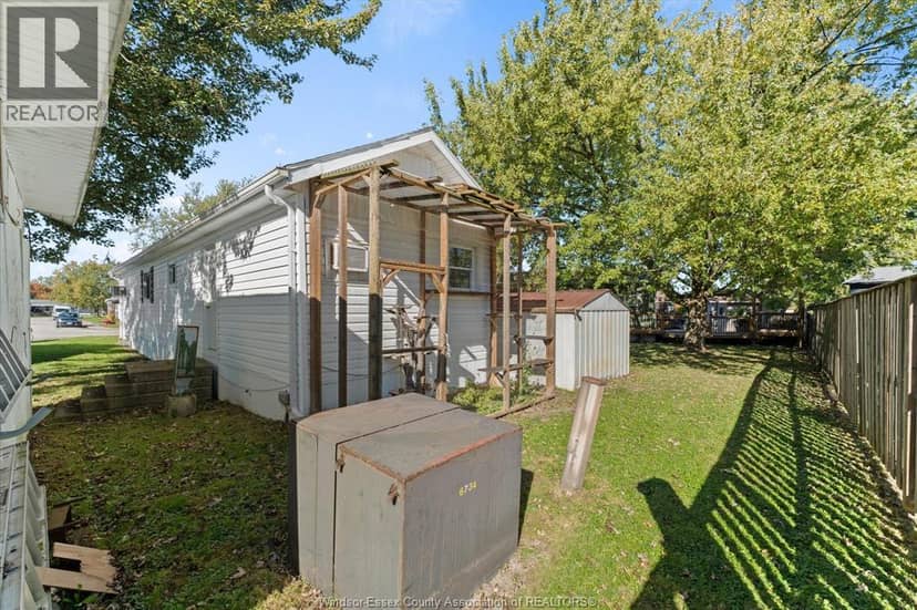 37 Maple Drive — photo 24 of 27