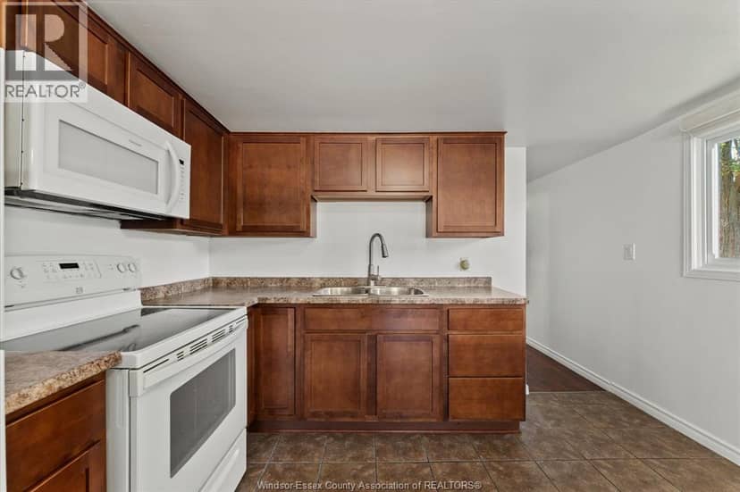 37 Maple Drive — photo 15 of 27