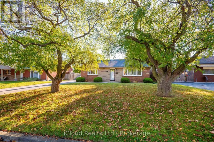 282 Kent Crescent, Burlington, photo 3