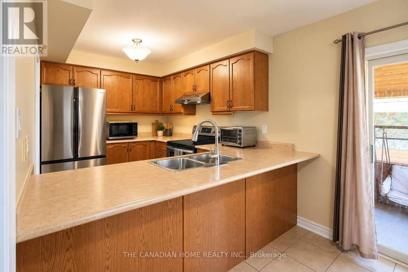 10 Dunvegan Crescent — photo 23 of 40