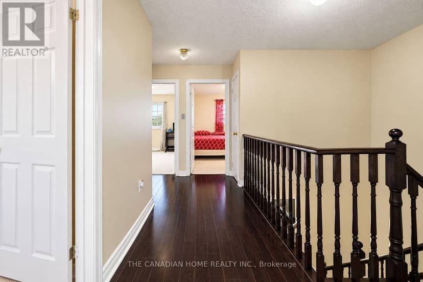 10 Dunvegan Crescent — photo 29 of 40