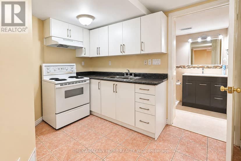 10 Dunvegan Crescent — photo 40 of 40