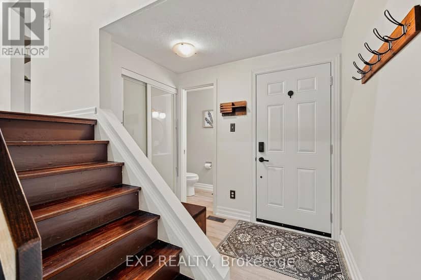 13 - 220 Salisbury Avenue — photo 24 of 39