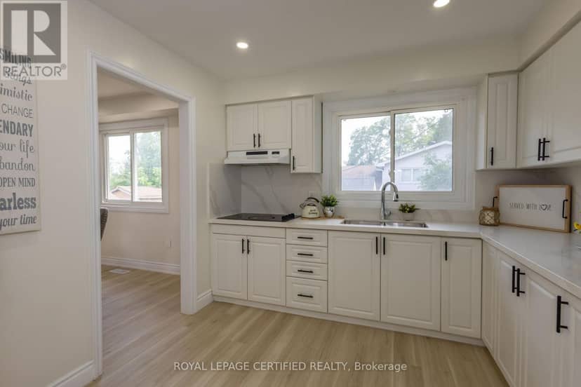 111 Limeridge Road W — photo 15 of 40