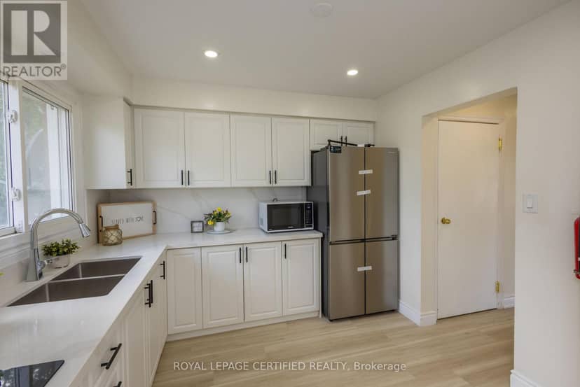 111 Limeridge Road W — photo 17 of 40