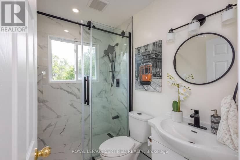 111 Limeridge Road W — photo 27 of 40