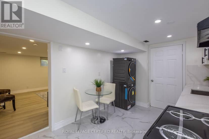 111 Limeridge Road W — photo 36 of 40