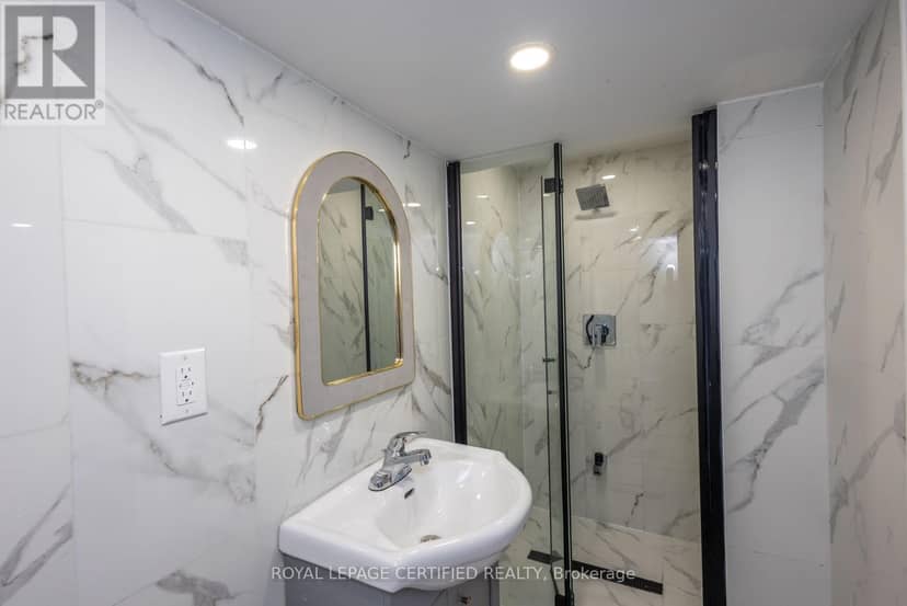 111 Limeridge Road W — photo 39 of 40
