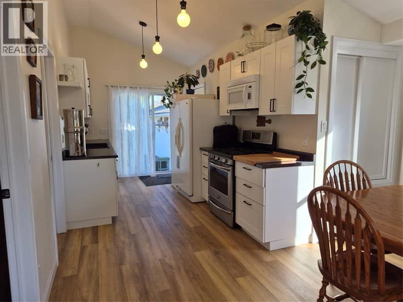 644 Oxford Street, Sarnia, photo 6