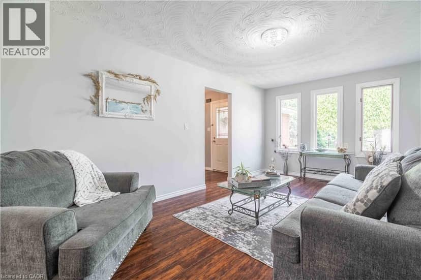 54 SELKIRK Street — photo 7 of 40