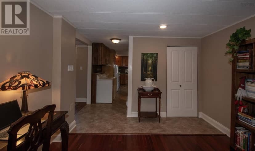 86 West Street — photo 14 of 21