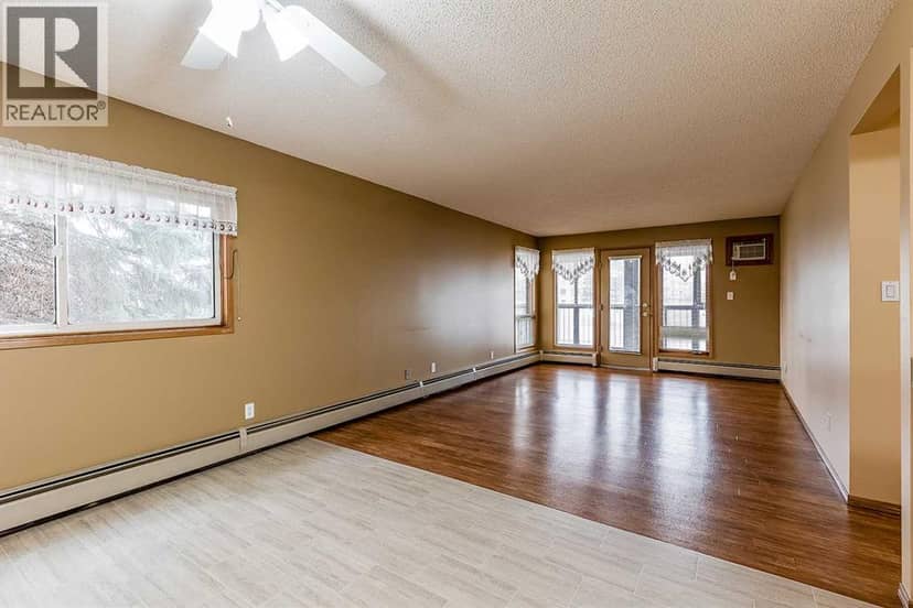 145, 1480 Southview Drive — photo 16 of 40