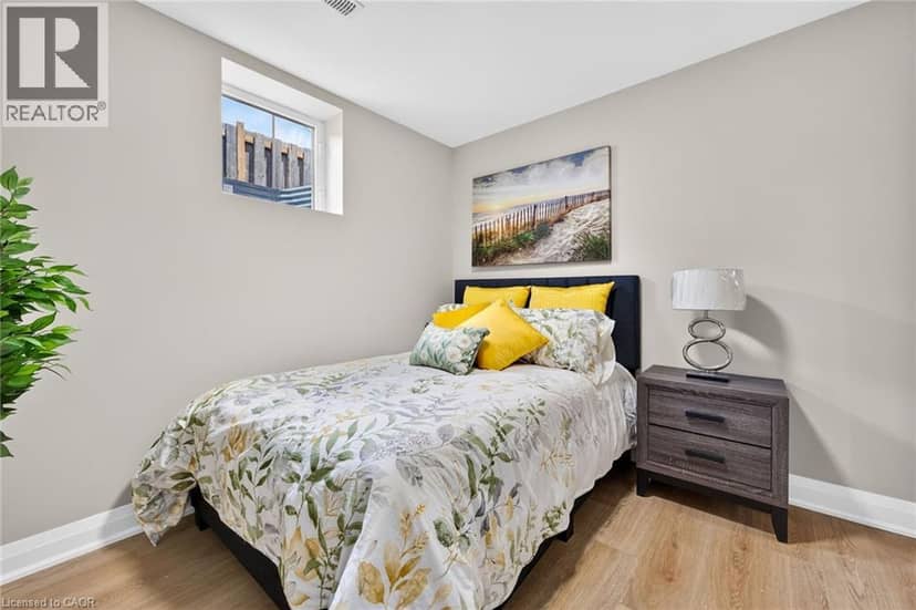 150 HOWARD Avenue — photo 34 of 40