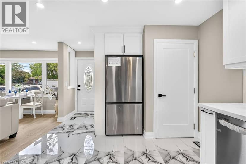 150 HOWARD Avenue — photo 14 of 40