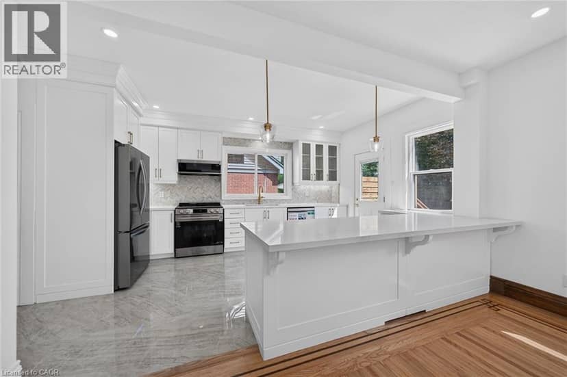 229 PARK Row S — photo 13 of 40