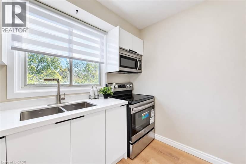 121 MORGAN Avenue Unit# 25 — photo 11 of 40