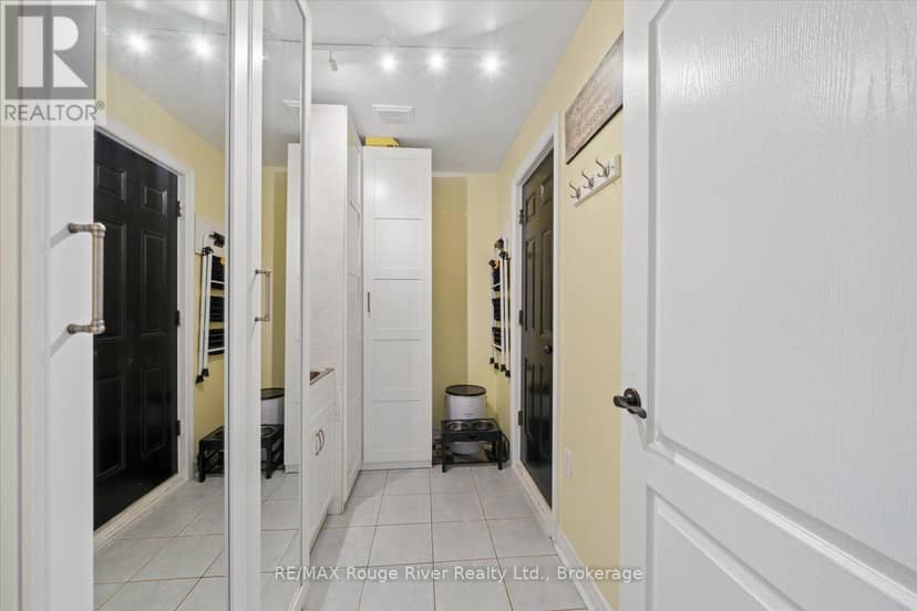 36 Shrewsbury Drive — photo 19 of 40
