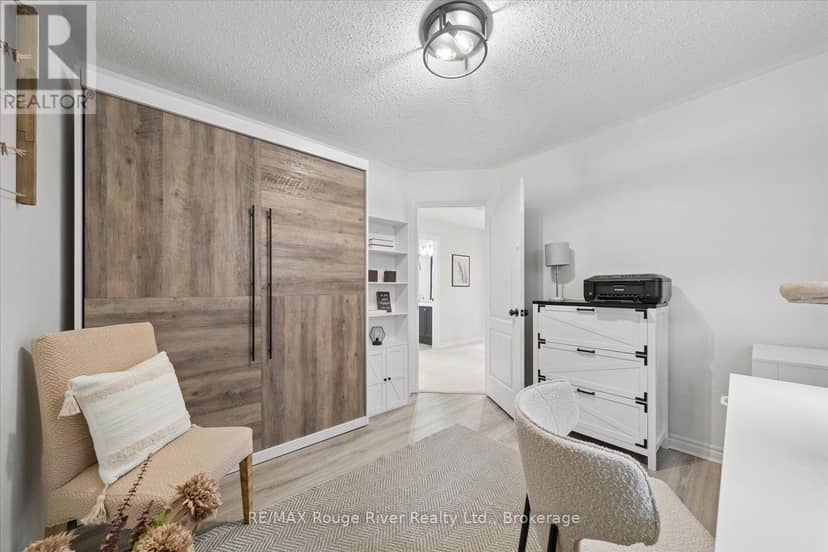 36 Shrewsbury Drive — photo 33 of 40