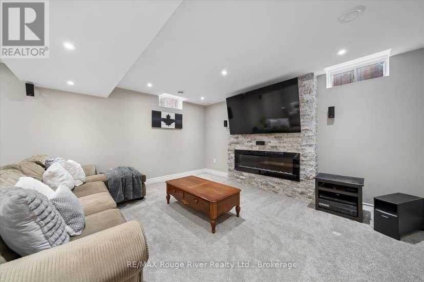 36 Shrewsbury Drive — photo 34 of 40