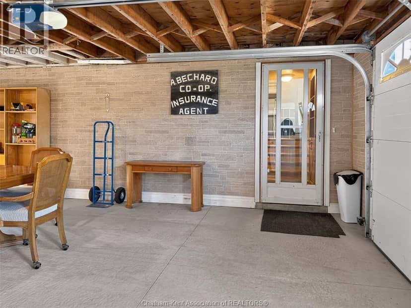 24214 WINTERLINE ROAD West — photo 28 of 40