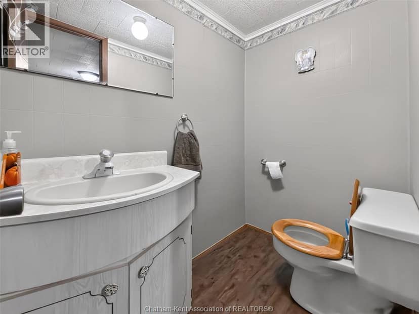 24214 WINTERLINE ROAD West — photo 16 of 40