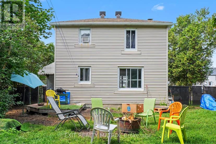307 West Street — photo 14 of 18