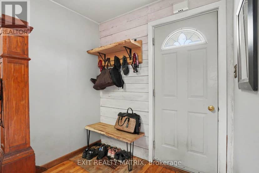 307 West Street, Hawkesbury, photo 2
