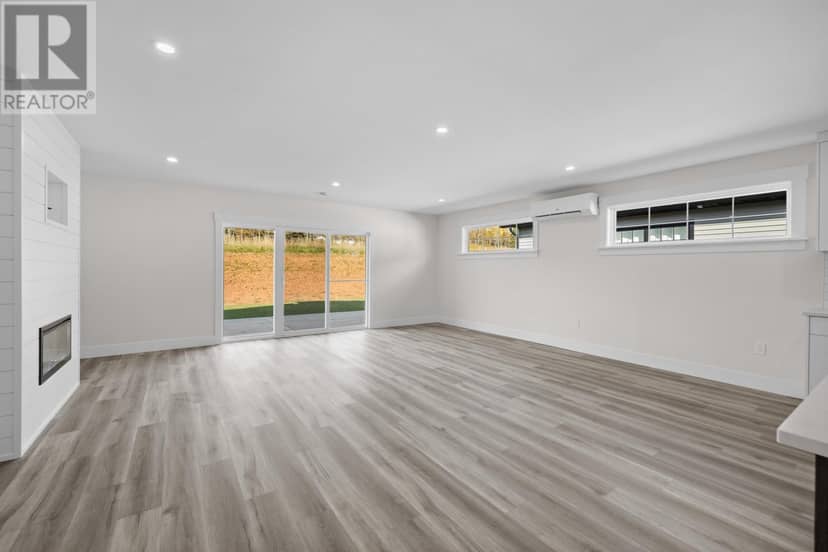 67 Alice Avenue — photo 13 of 33