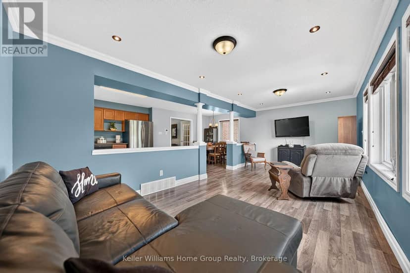 479 Doon S Drive E, Kitchener, photo 2